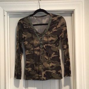 Camouflage V-neck lace up long sleeve T size S